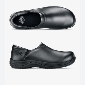 Black Slip-On Clogs for Women Size 7